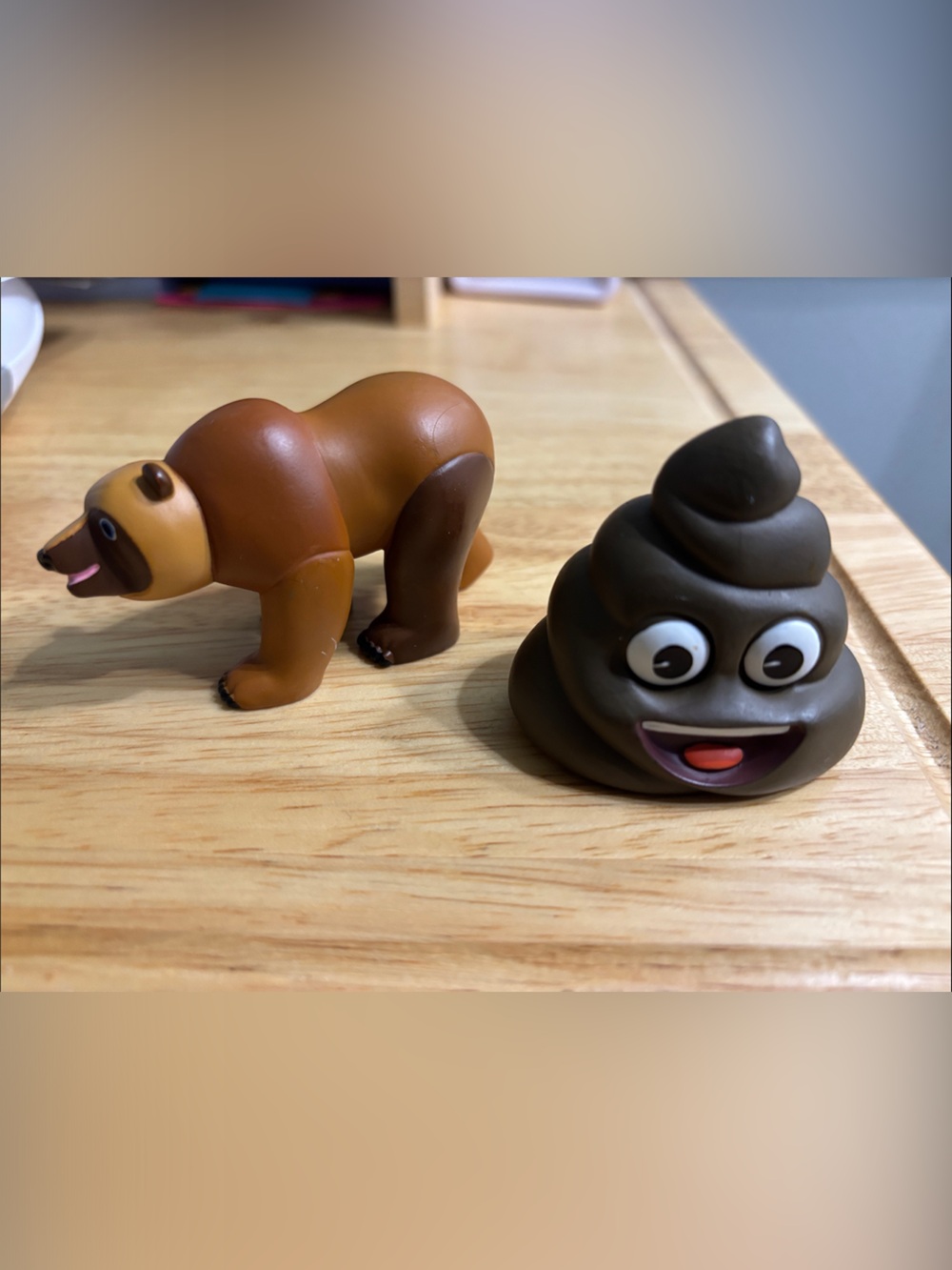 bundle of 2 tonies Brown Bear and friends-bilingual Brown Poo-spanish